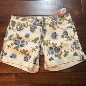 NEW floral print shorts